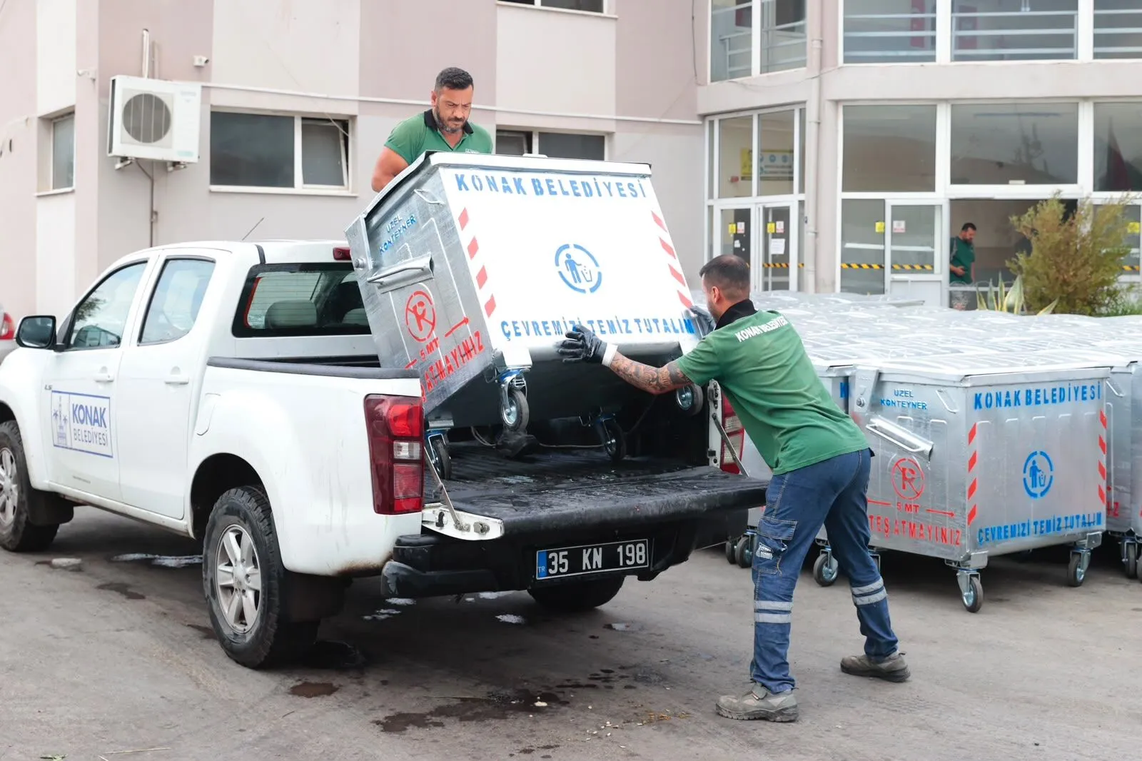 Konakta Konteynerler Yenilenmeye Devam Ediyor 14