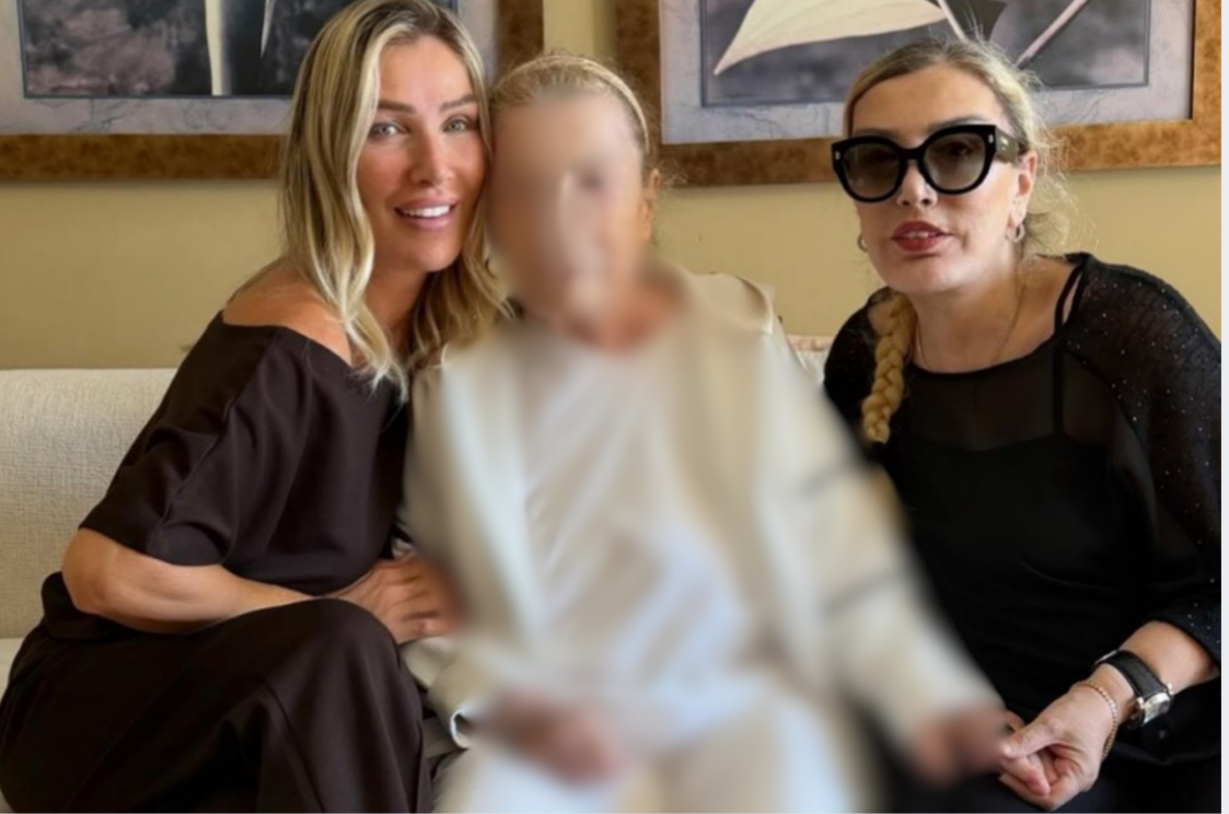 Seda Sayan’dan annesi ve ablasıyla aile pozu! Son hali gündem oldu