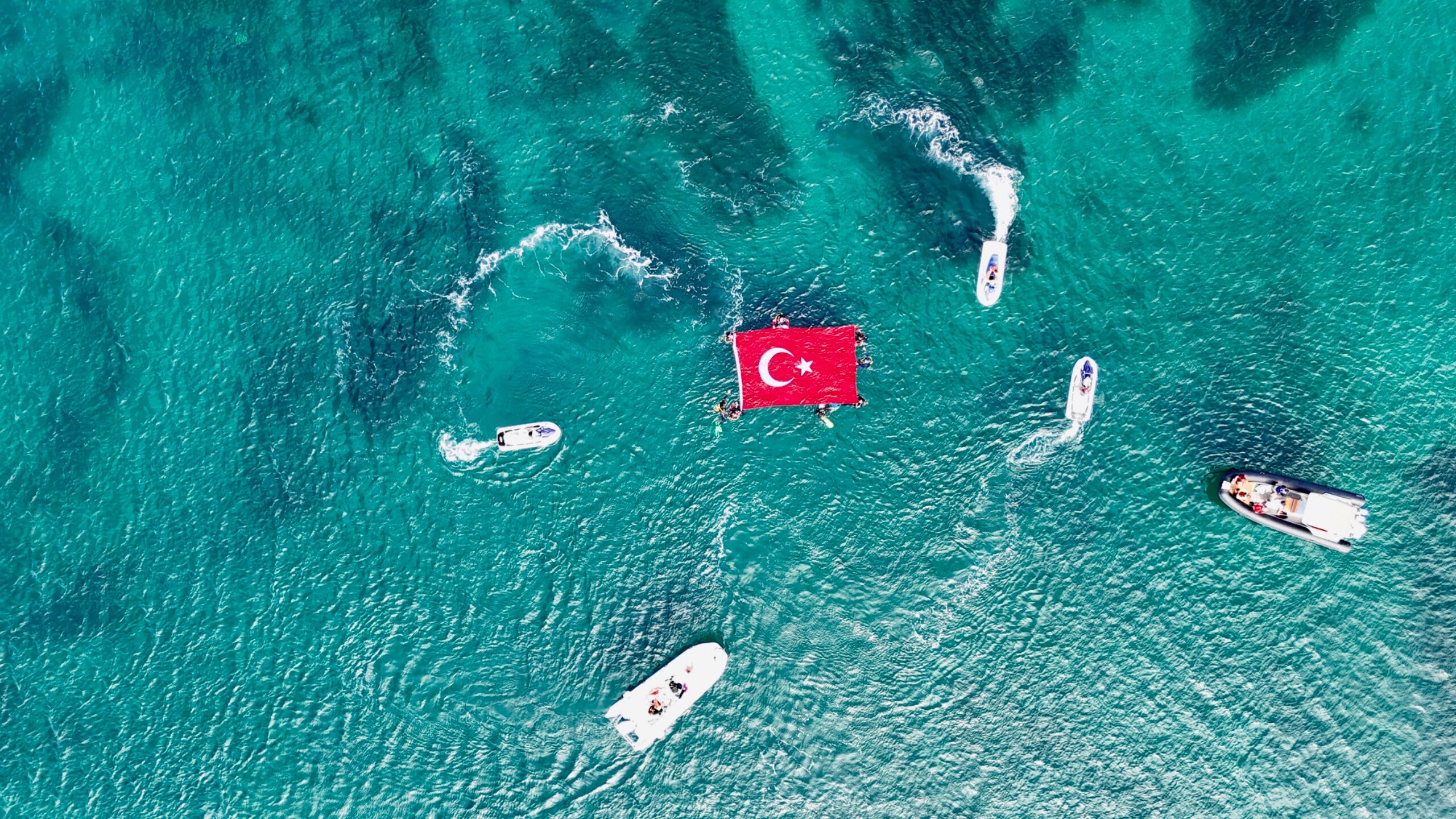 Seferihisar’da deniz için el ele: Sualtı temizliği ve spor etkinlikleri bir arada