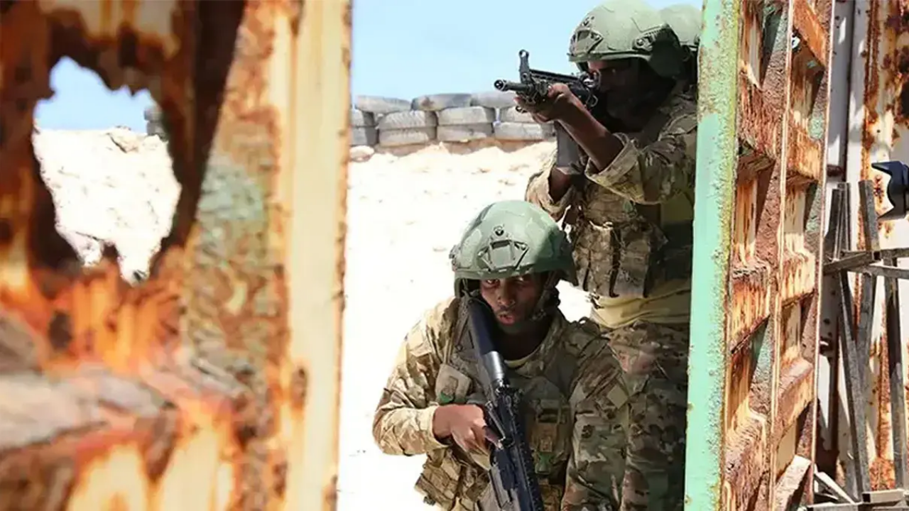 Somali Savunma Bakanı Fiqi’den savunma iş birliği için Türkiye’ye teşekkür