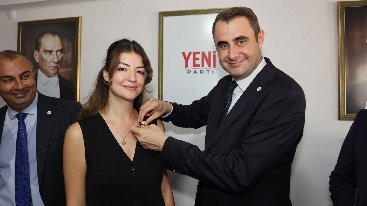 Yeni Parti Çağatay Güç Rozet