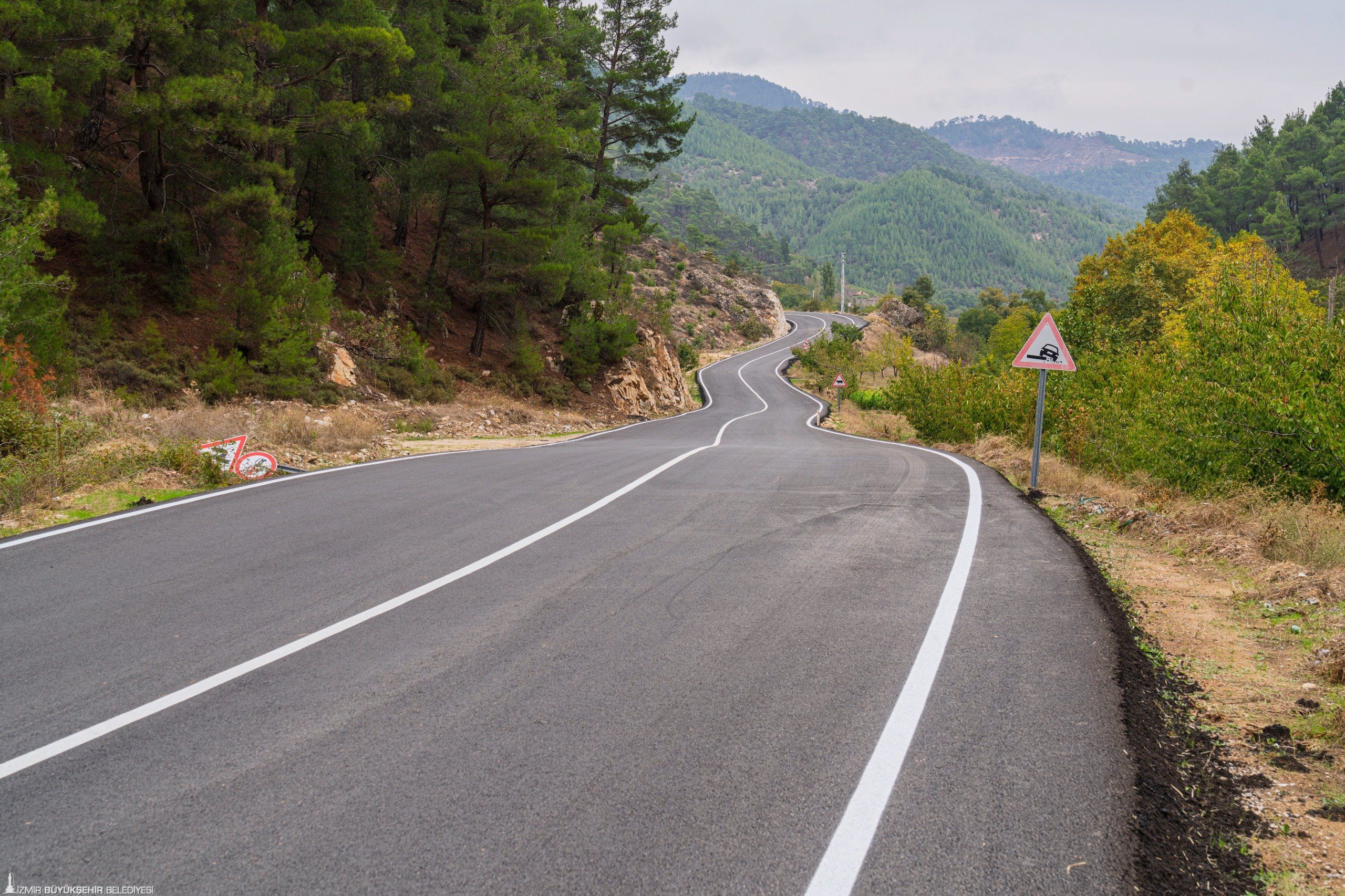 İzmir’de üreticilerin yol çilesi bitti: 10 kilometrelik güzergâh yenilendi