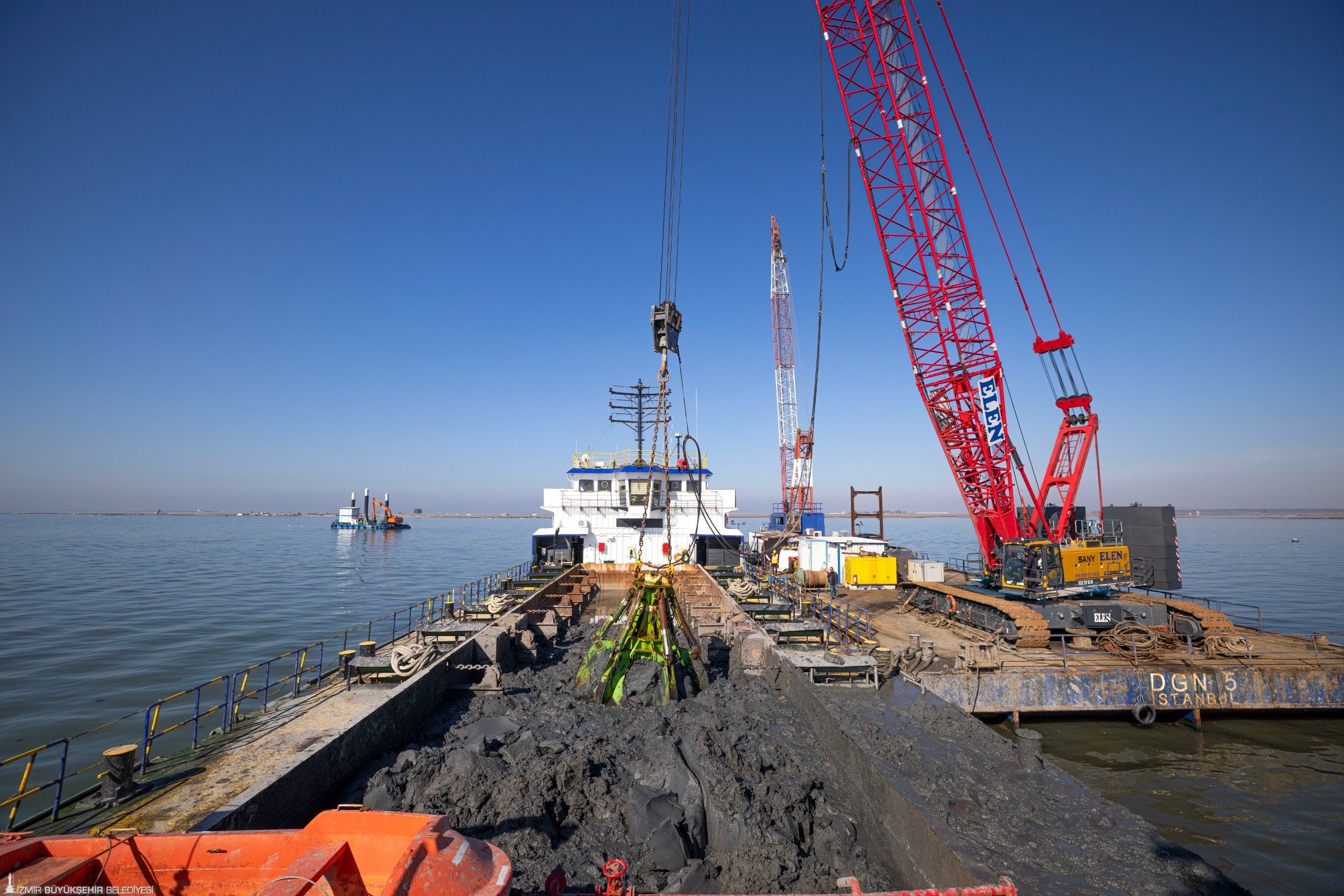 25102026 0508 3