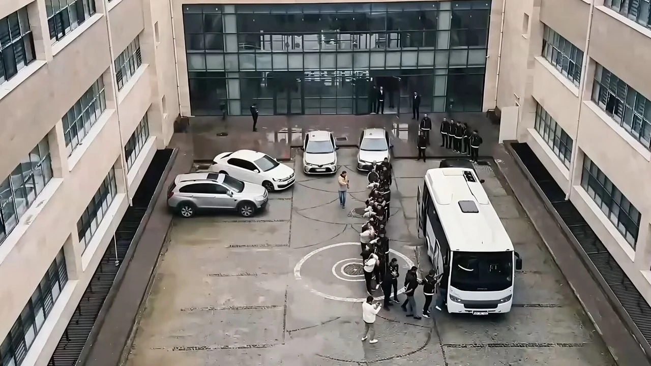 İzmir dahil 75 ilde uyuşturucu operasyonu: 714 şüpheli tutuklandı