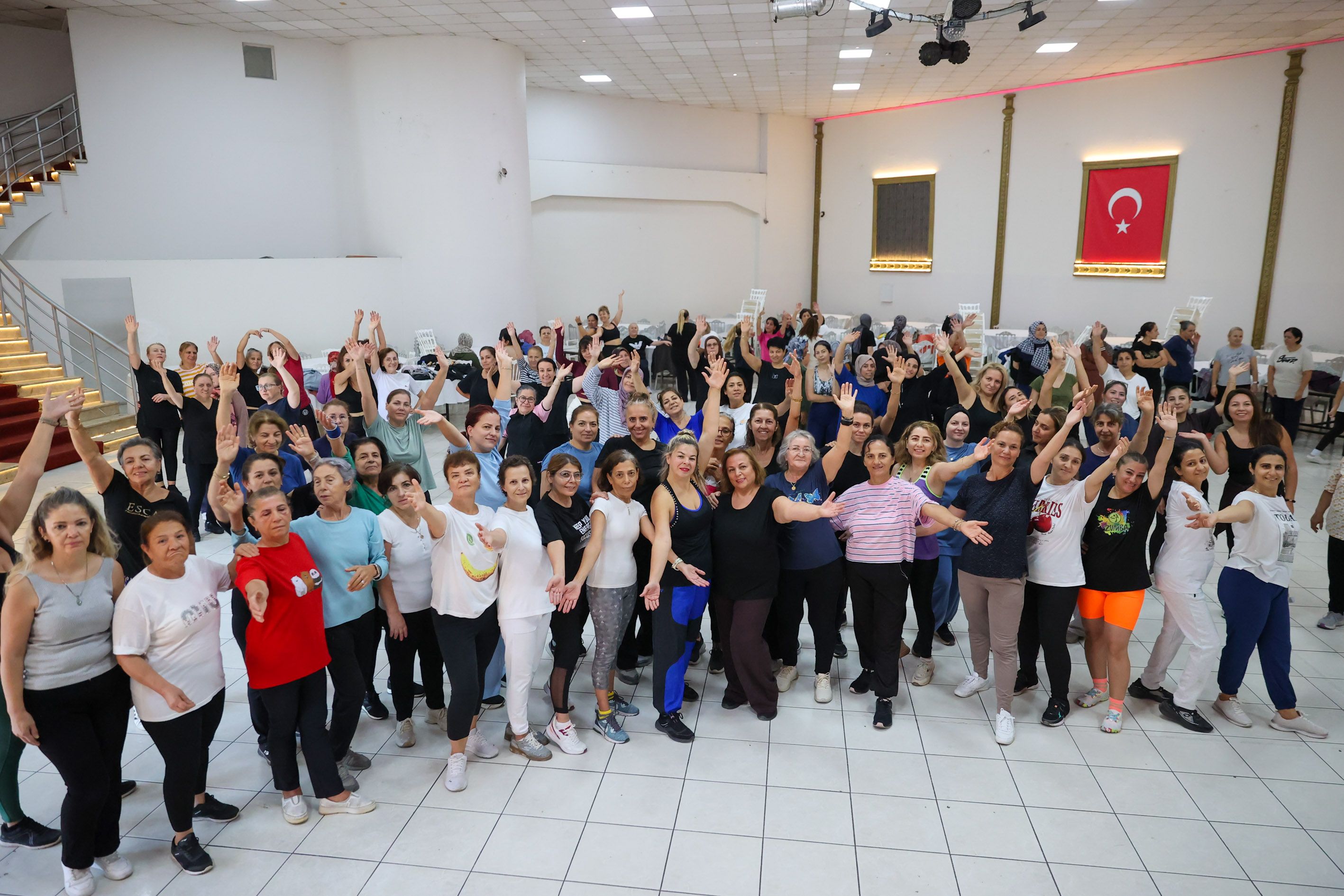 Bucalı kadınlar ücretsiz spor kurslarına akın etti!