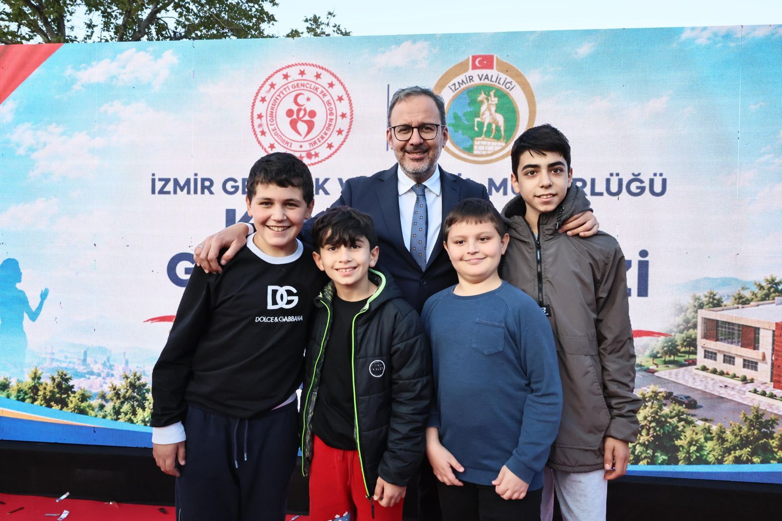 E135513D 6804 473F 84D3 F1F50F3C2D69