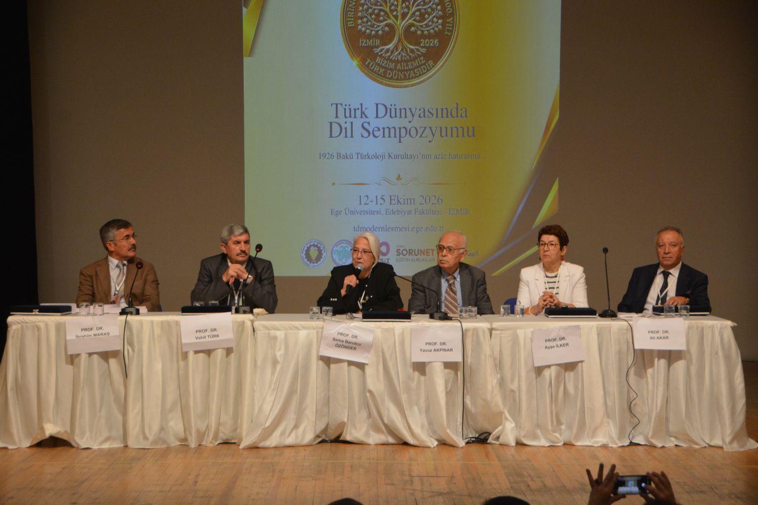 +++Ege Üniversitesinde “Iv. Türk Dünyası Modernleşmesi Sempozyumu” Başladı (2)