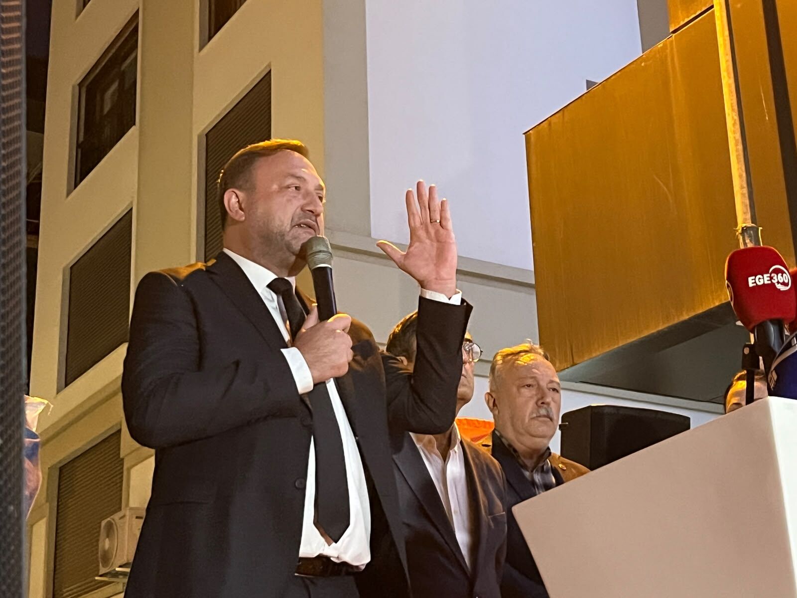CHP İzmir’den ön seçim çıkışı: Hakkımızı istiyoruz