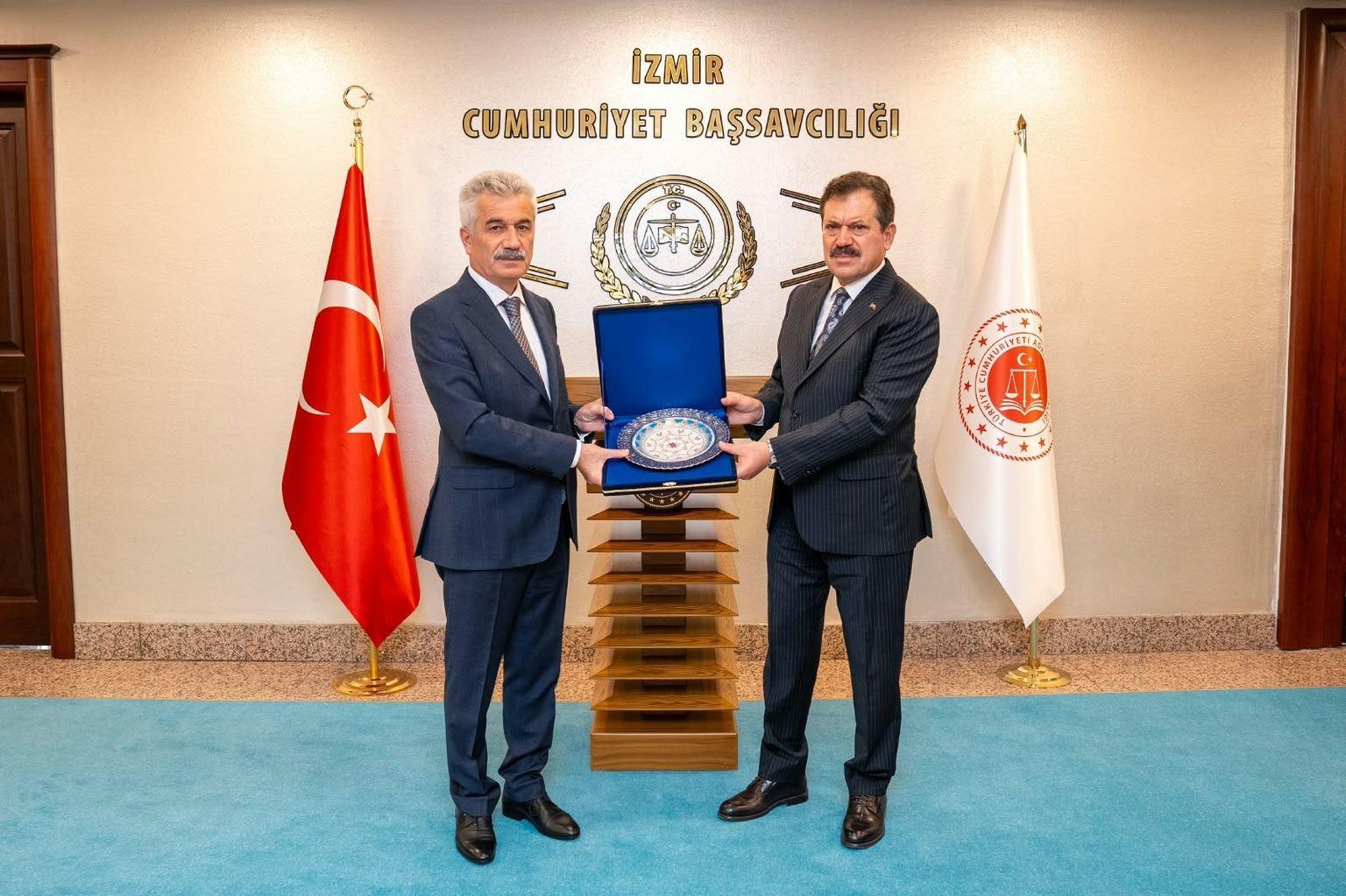İzmir Adliyesi1