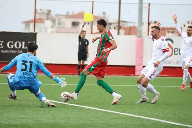 Karşıyaka’dan Ayvalık’ta penaltı isyanı