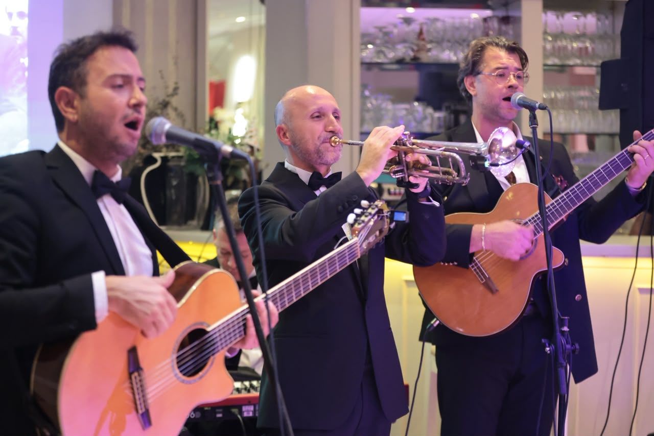 Konak’ta Cumhuriyet Coşkusu Çocuklar Için Dayanışmaya Dönüştü (3)