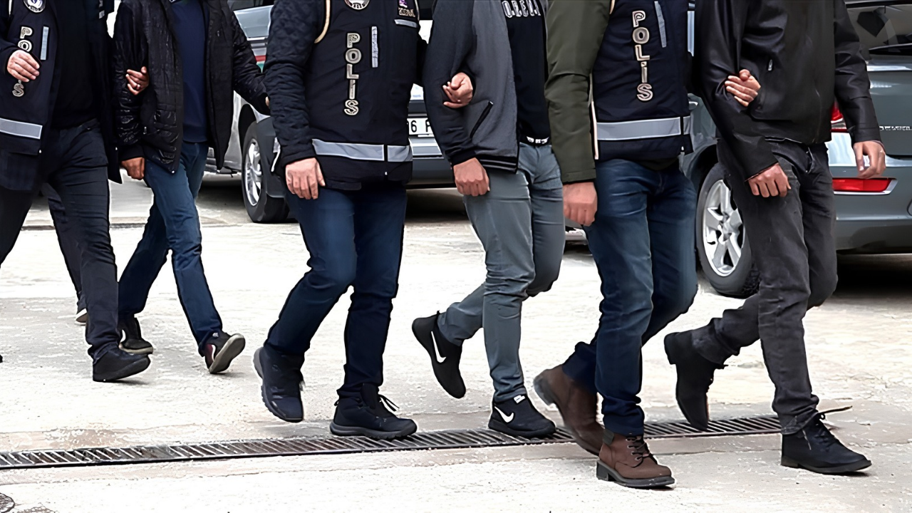 Çiğli'de 5 milyon dolarlık haraç iddiası! 7 kişi tutuklandı