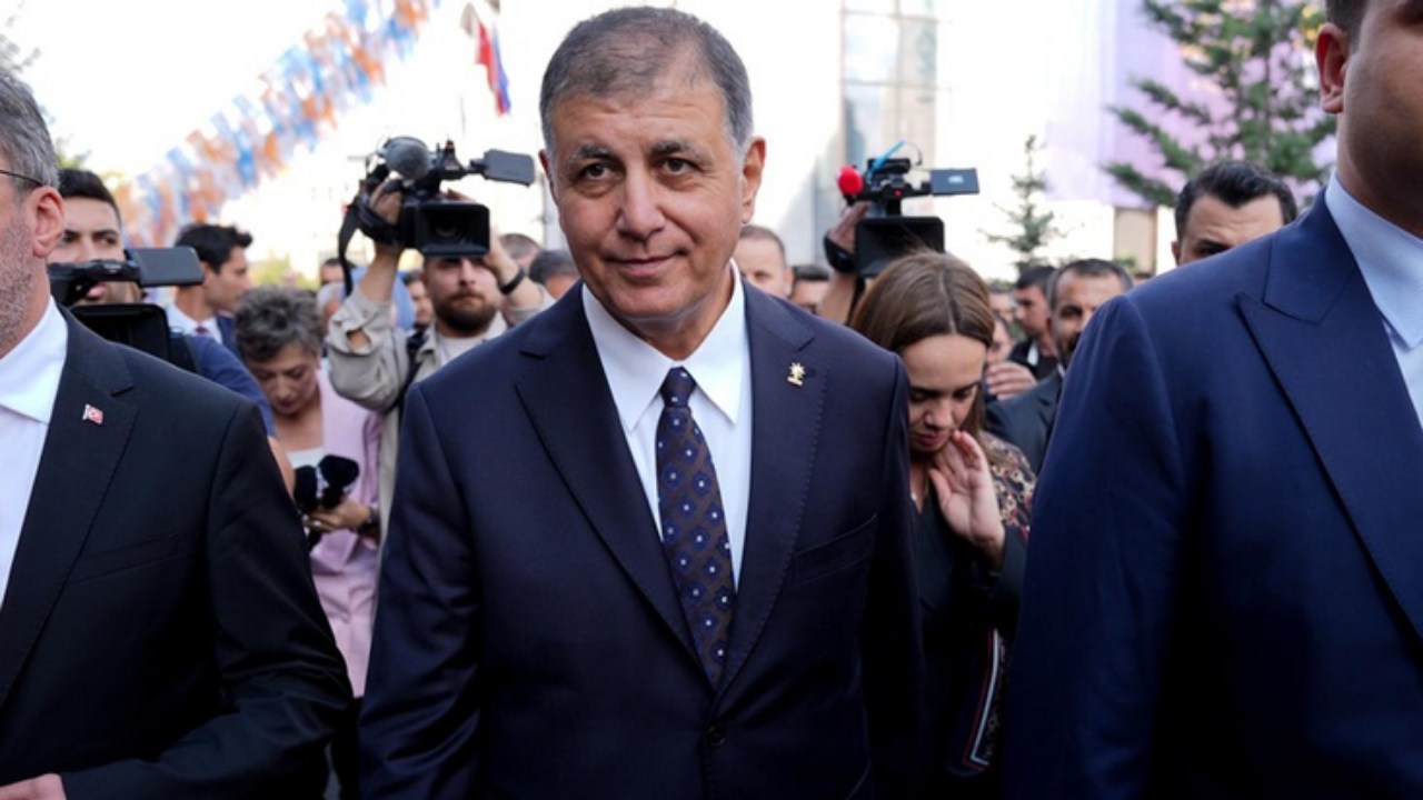 İzmir Büyükşehir Belediye Başkanı Cemil Tugay’dan samimi açıklamalar