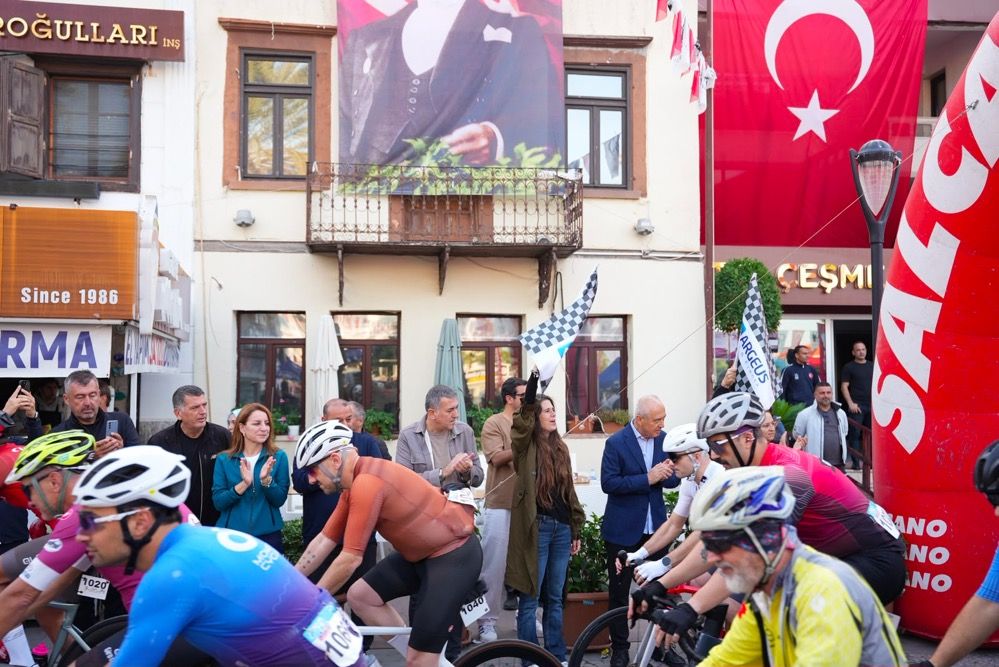 Veloturk Gran Fondo Çeşme By Salcano’nun 10’Uncu Yılında 809 Sporcu Pedal Çevirdiphoto 2026 10 25 10 08 26 3
