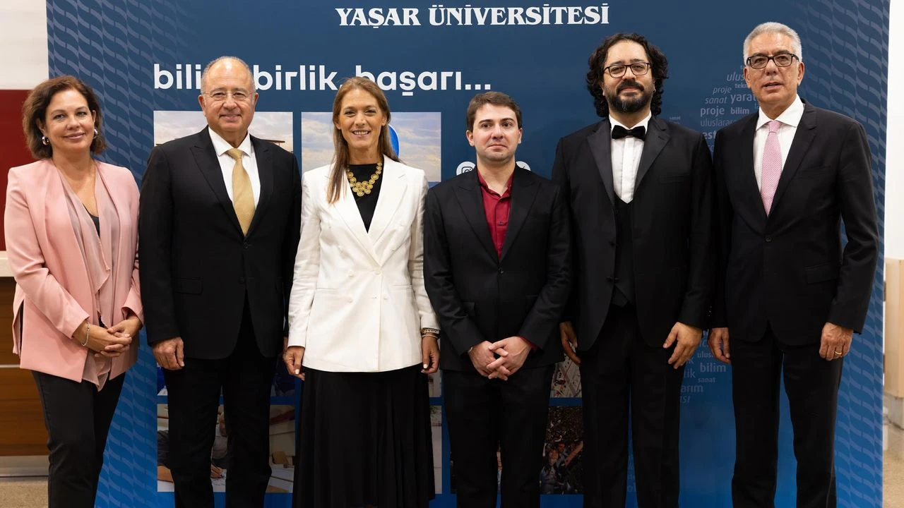 Yaşar Üniversitesi-9